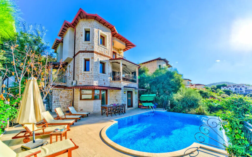 Antalya Kaş'ta Kiralık Villa ID:104 (1)