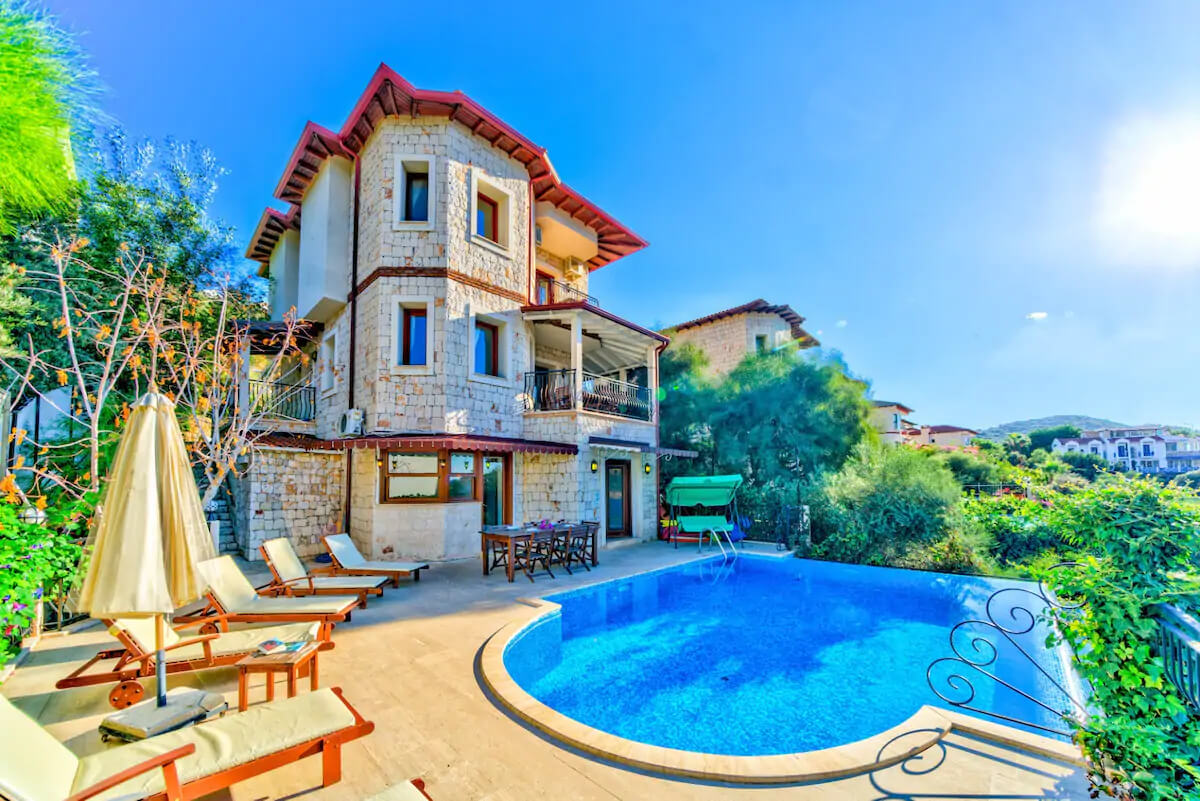Antalya Kaş'ta Kiralık Villa